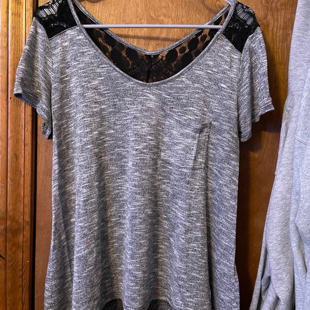 top with pocket & lace back